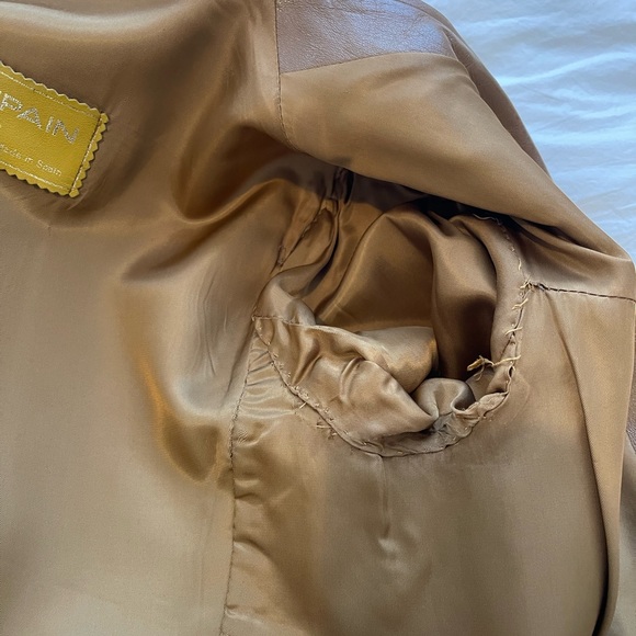 Vintage 100% Leather Coat - Picture 8 of 14